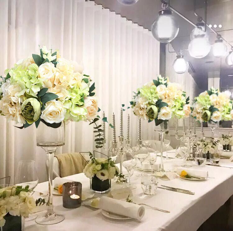 Floral Wall: Designing a stunning backdrop with fresh or artificial flowers.