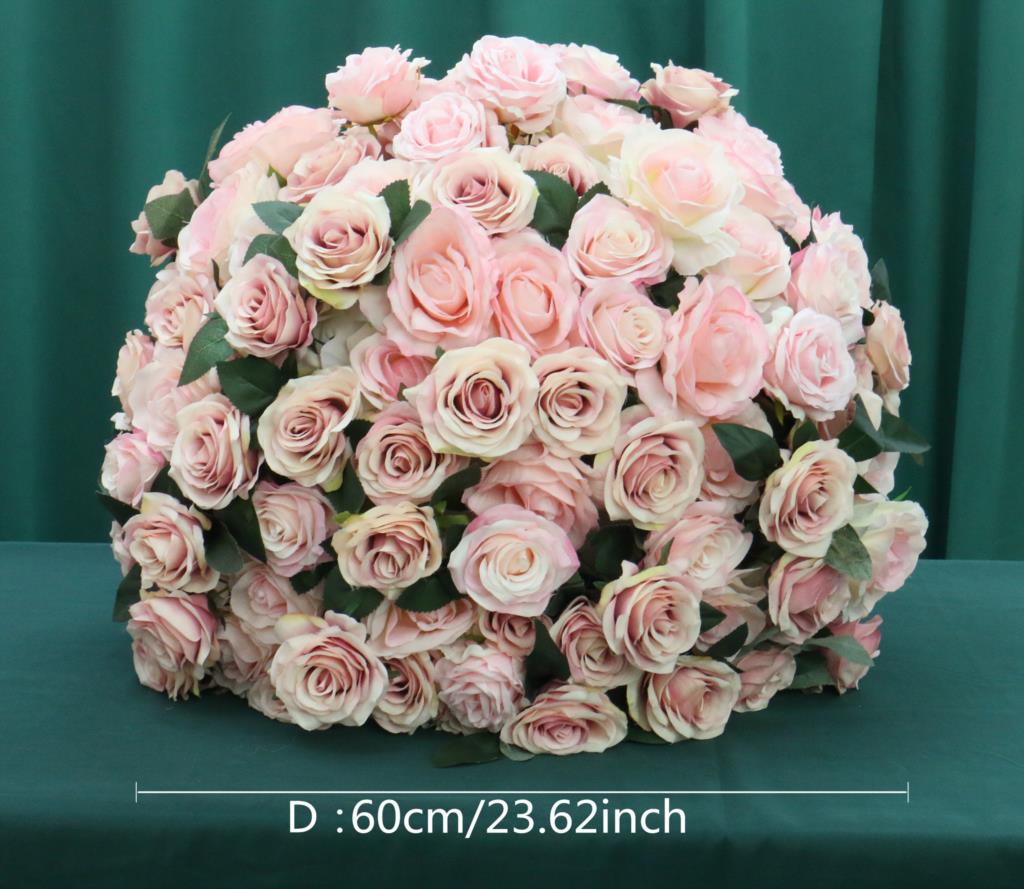 a flower arrangement with roses3