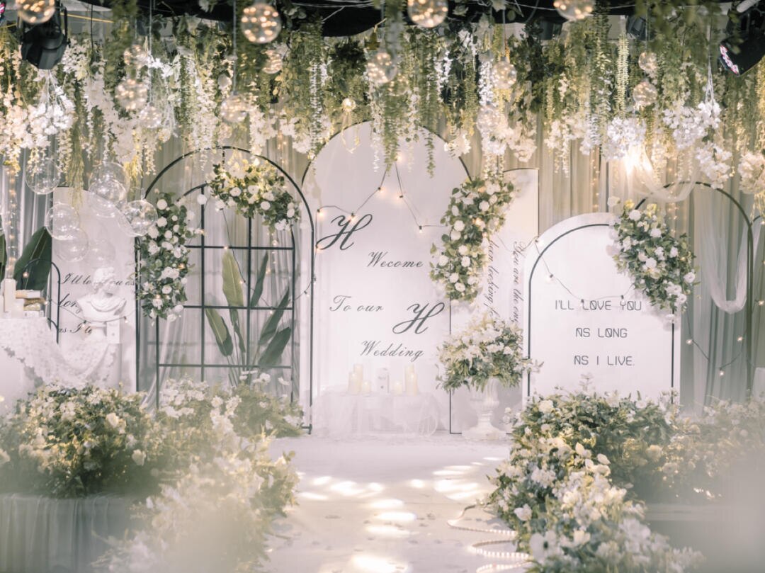 wedding arch with fake flowers10