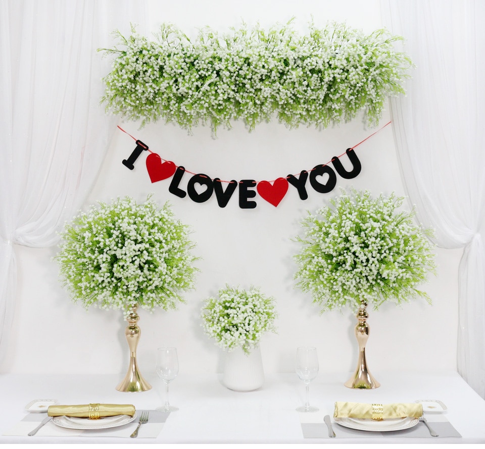 wedding tables decoration with flowers